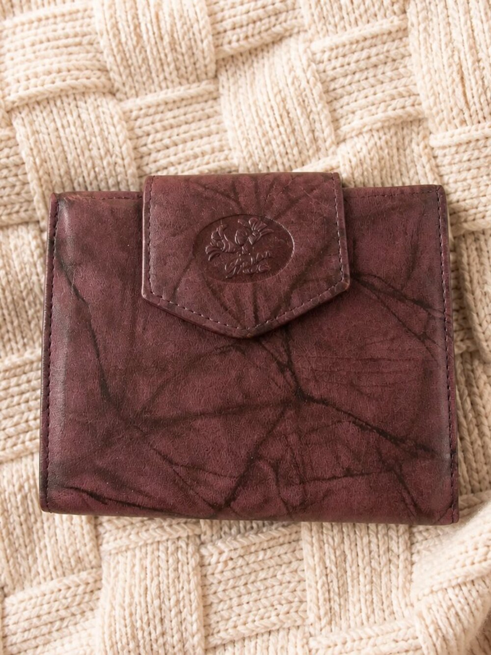 Buxton Billfold Wallet Burgundy Maroon New in Box Leather Exterior